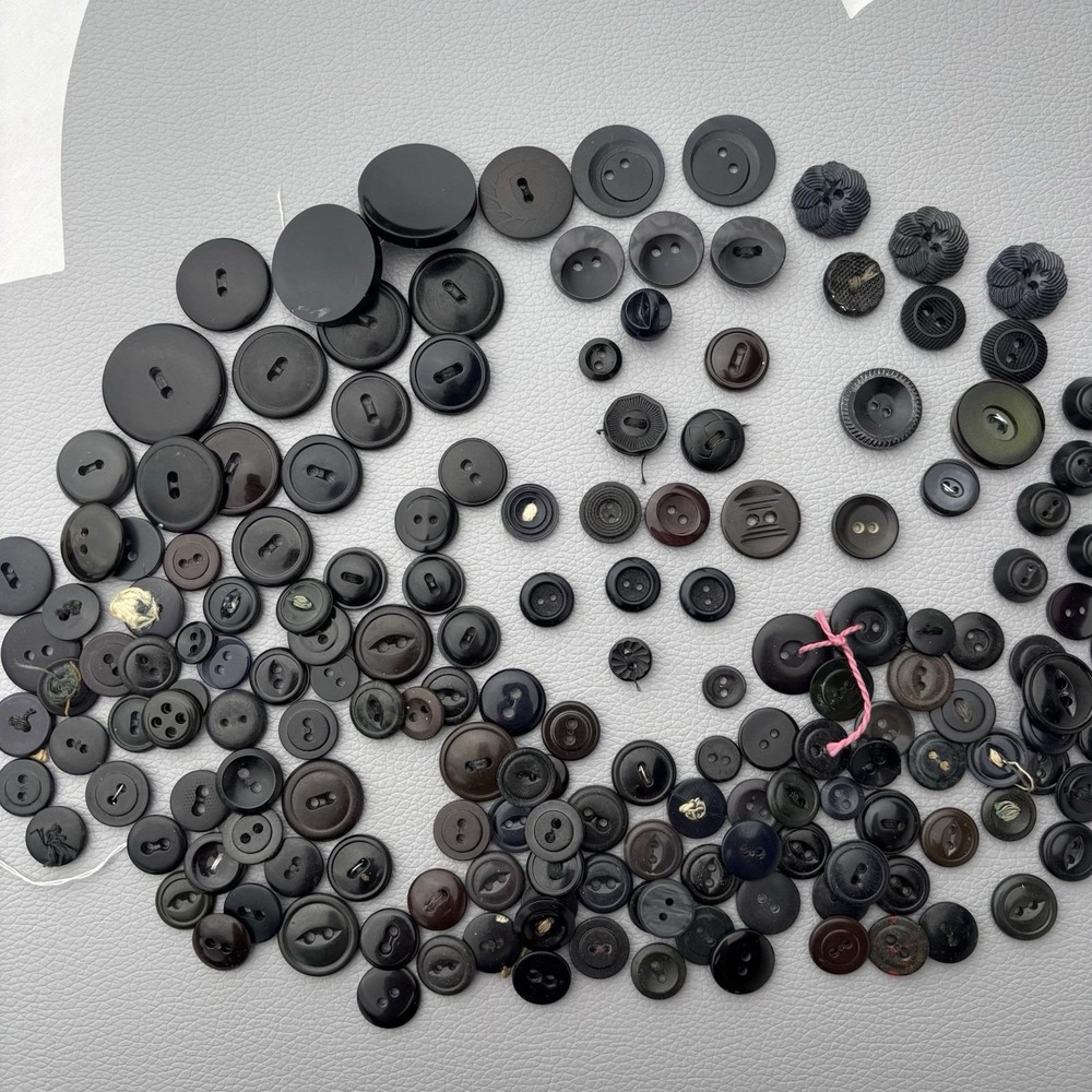 Lot of 100+ Vintage Black‎ Buttons Mixed Styles Sizes Sewing Craft Supply